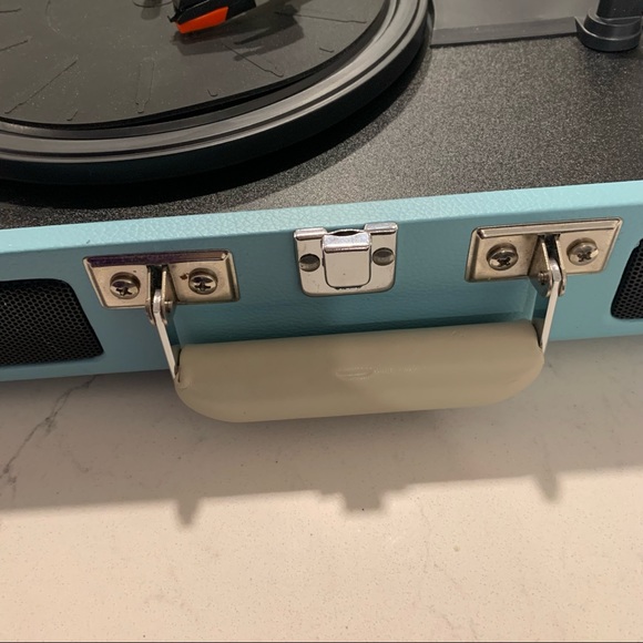 Crosley record player - Picture 4 of 7